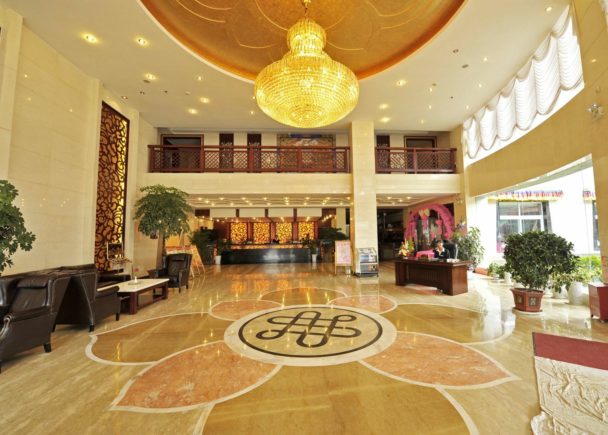 Shangri-La Original Density Hotel Exterior photo