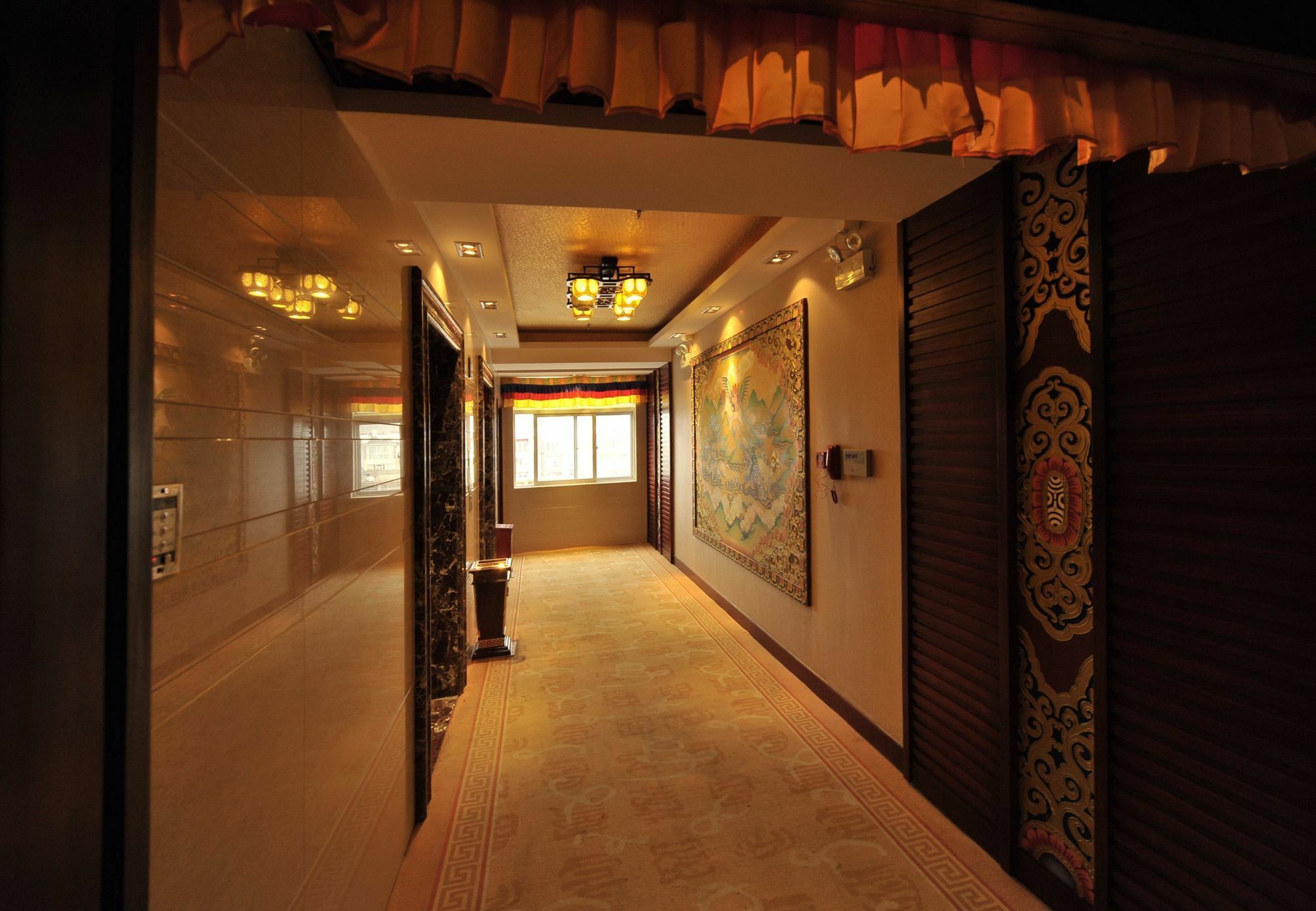 Shangri-La Original Density Hotel Exterior photo