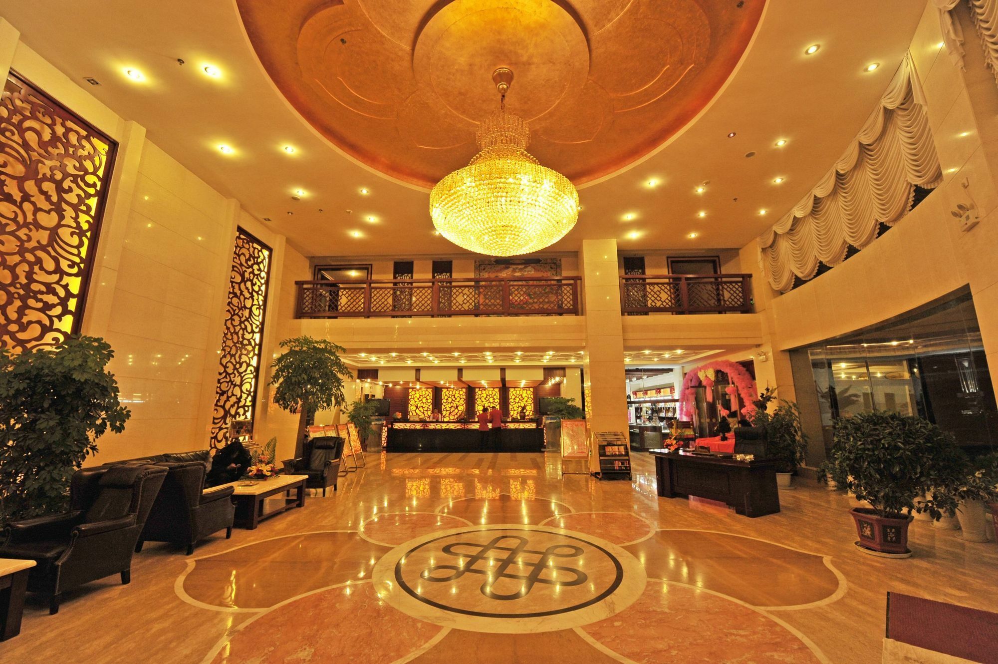 Shangri-La Original Density Hotel Exterior photo