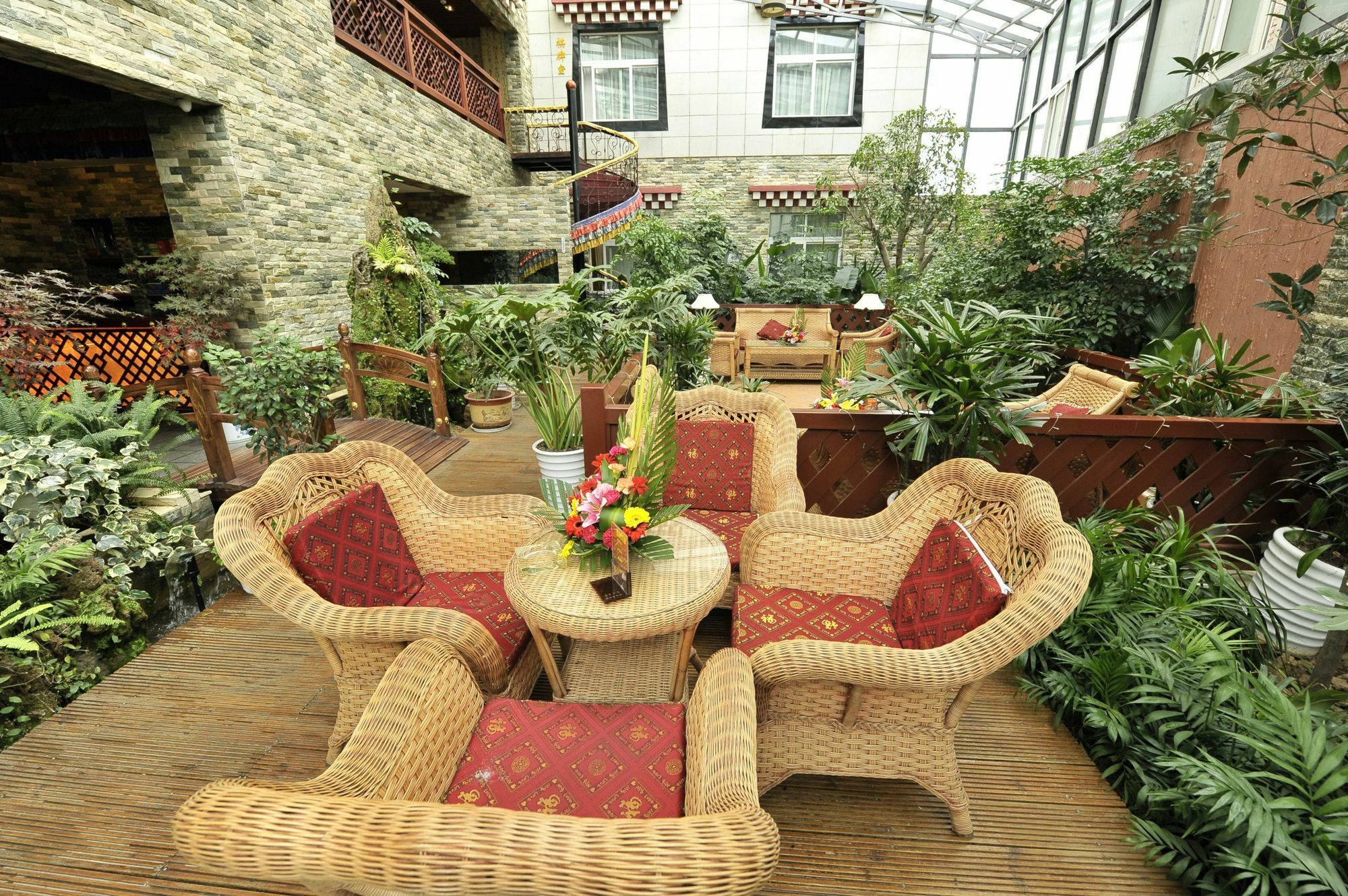 Shangri-La Original Density Hotel Exterior photo